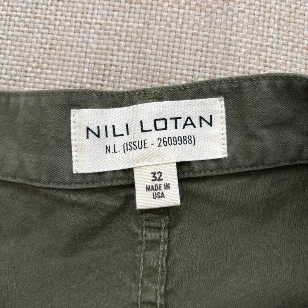 NILI LOTAN Men's Carpenter Barrel Leg Cotton Pants in Olive Green - Size 32 - Picture 3 of 7